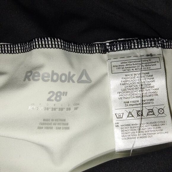 NWT UFC Reebok Crossfit Octagon shorts sz 28 NEW - Picture 3 of 4